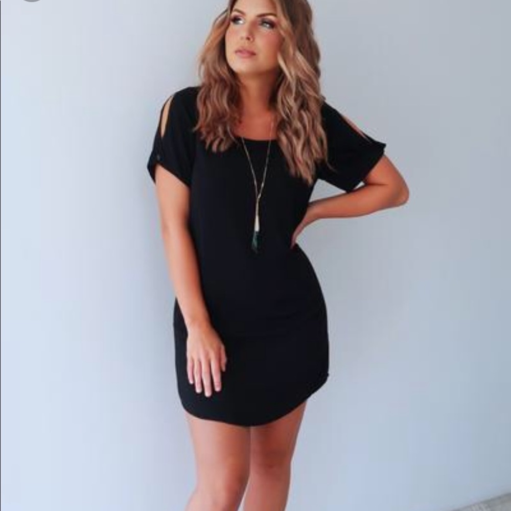 ✨ NWT Shophope’s Black Dress